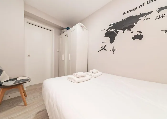 Elegant 6 Pax Apartment In Plaza Eliptica - Sm17