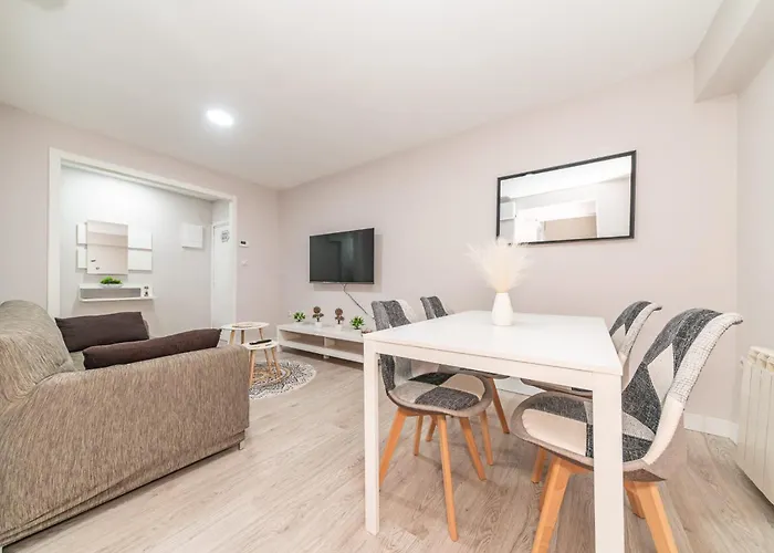 Elegant 6 Pax Apartment In Plaza Eliptica - Sm17